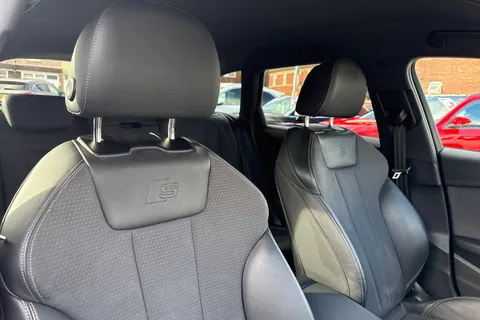 YO73PNJ Audi A4 Avant 2.0 TFSI 40 S line S Tronic Euro 6 (s/s) 5dr Thumbnail #22