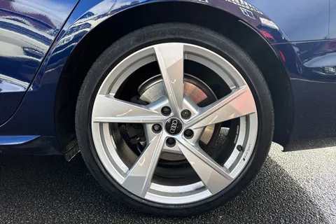 YO73PNJ Audi A4 Avant 2.0 TFSI 40 S line S Tronic Euro 6 (s/s) 5dr Thumbnail #23