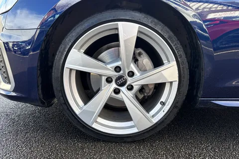 YO73PNJ Audi A4 Avant 2.0 TFSI 40 S line S Tronic Euro 6 (s/s) 5dr Thumbnail #24