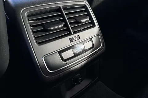 YO73PNJ Audi A4 Avant 2.0 TFSI 40 S line S Tronic Euro 6 (s/s) 5dr Thumbnail #27