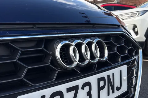 YO73PNJ Audi A4 Avant 2.0 TFSI 40 S line S Tronic Euro 6 (s/s) 5dr Thumbnail #30