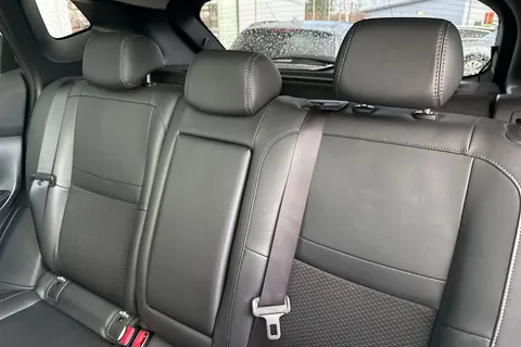 LS18ETA Nissan Qashqai 1.2 DIG-T Tekna Euro 6 (s/s) 5dr Thumbnail #20