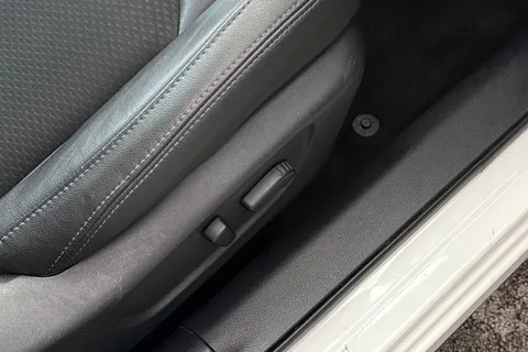 LS18ETA Nissan Qashqai 1.2 DIG-T Tekna Euro 6 (s/s) 5dr Thumbnail #40