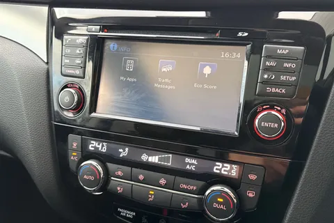 LS18ETA Nissan Qashqai 1.2 DIG-T Tekna Euro 6 (s/s) 5dr Thumbnail #48