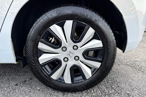 SH72CVK Honda Jazz 1.5 i-MMD Hybrid SR 5dr eCVT Thumbnail #16