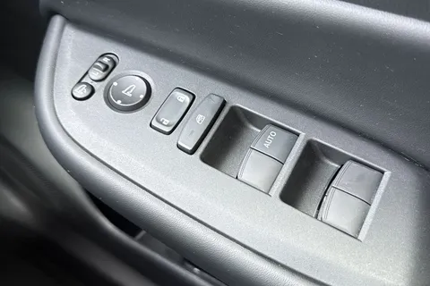 SH72CVK Honda Jazz 1.5 i-MMD Hybrid SR 5dr eCVT Thumbnail #38