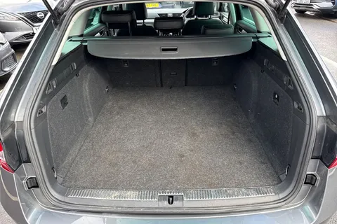 CY73FHH Škoda Superb 1.4 TSI iV 13kWh SE Technology DSG Euro 6 (s/s) 5dr Thumbnail #11