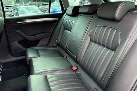 CY73FHH Škoda Superb 1.4 TSI iV 13kWh SE Technology DSG Euro 6 (s/s) 5dr Thumbnail #15