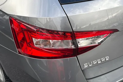 CY73FHH Škoda Superb 1.4 TSI iV 13kWh SE Technology DSG Euro 6 (s/s) 5dr Thumbnail #17