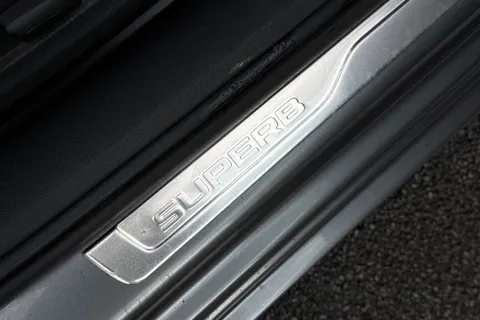 CY73FHH Škoda Superb 1.4 TSI iV 13kWh SE Technology DSG Euro 6 (s/s) 5dr Thumbnail #29