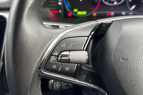 CY73FHH Škoda Superb 1.4 TSI iV 13kWh SE Technology DSG Euro 6 (s/s) 5dr Thumbnail #40