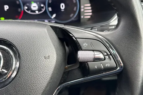 CY73FHH Škoda Superb 1.4 TSI iV 13kWh SE Technology DSG Euro 6 (s/s) 5dr Thumbnail #41