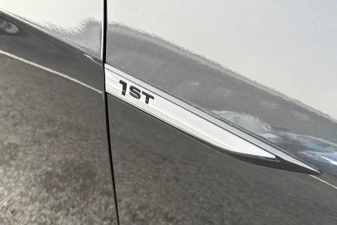 27 of 55 for Volkswagen ID.3 Pro Performance 58kWh 1ST Edition Auto 5dr