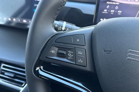  BYD Sealion 5 1.5 DM-i 12.96kWh Comfort CVT Auto Euro 6 (s/s) 5dr Thumbnail #42