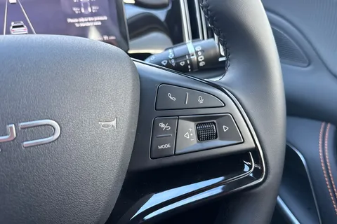  BYD Sealion 5 1.5 DM-i 12.96kWh Comfort CVT Auto Euro 6 (s/s) 5dr Thumbnail #43