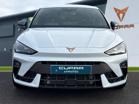 KM75HRG CUPRA Leon 1.5 eHybrid 204 V3 5dr DSG ** DELIVERY MILEAGE** Thumbnail #6