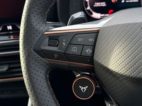 KM75HRG CUPRA Leon 1.5 eHybrid 204 V3 5dr DSG ** DELIVERY MILEAGE** Thumbnail #32