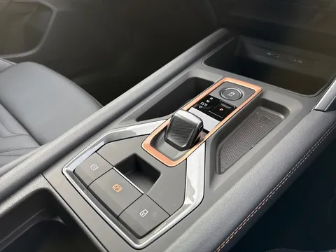 KM75HRG CUPRA Leon 1.5 eHybrid 204 V3 5dr DSG ** DELIVERY MILEAGE** Thumbnail #36