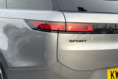 20 of 48 for Land Rover Range Rover Sport 3.0 D300 Dynamic SE 5dr