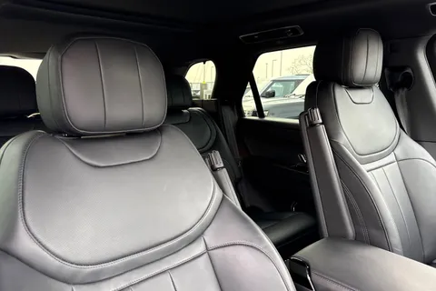 22 of 48 for Land Rover Range Rover Sport 3.0 D300 Dynamic SE 5dr