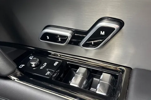 26 of 48 for Land Rover Range Rover Sport 3.0 D300 Dynamic SE 5dr