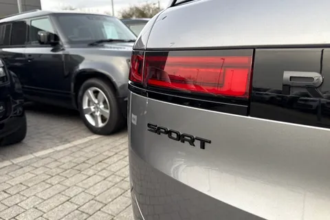 27 of 48 for Land Rover Range Rover Sport 3.0 D300 Dynamic SE 5dr