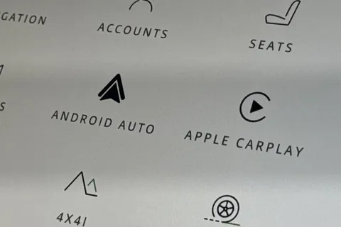 36 of 48 for Land Rover Range Rover Sport 3.0 D300 Dynamic SE 5dr