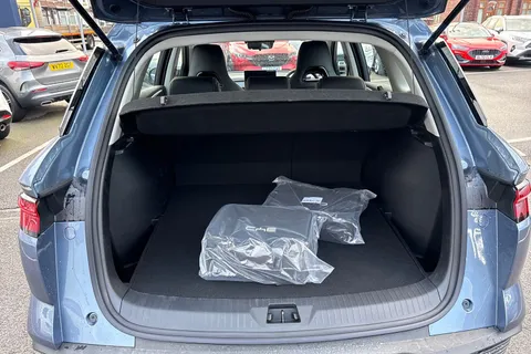  BYD Sealion 5 1.5 DM-i 12.96kWh Comfort CVT Auto Euro 6 (s/s) 5dr Thumbnail #10