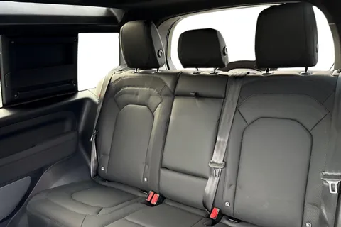 DP72HFH Land Rover Defender 90 3.0 D250 MHEV X-Dynamic SE SUV 3dr Diesel Auto 4WD Euro 6 (s/s) (250 ps) Thumbnail #5