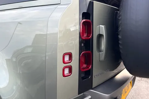 DP72HFH Land Rover Defender 90 3.0 D250 MHEV X-Dynamic SE SUV 3dr Diesel Auto 4WD Euro 6 (s/s) (250 ps) Thumbnail #21