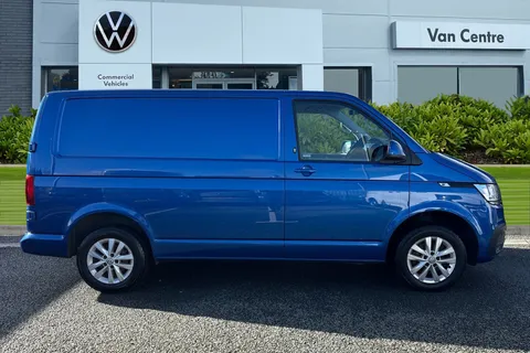 CX72NTE Volkswagen Transporter 2.0 TDI T30 Highline FWD SWB Euro 6 (s/s) 5dr Thumbnail #4