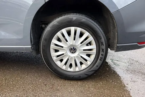 CX25LLR Volkswagen Caddy 2.0 TDI C20 Commerce SWB Euro 6 (s/s) 5dr Thumbnail #11