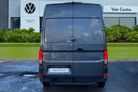 CY74ADU Volkswagen Crafter 2.0 TDI CR35 Commerce FWD MWB High Roof Euro 6 (s/s) 5dr Thumbnail #5