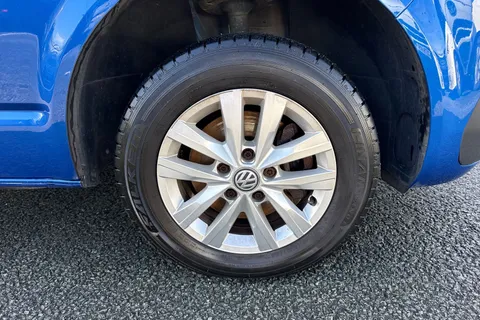 CX72NTE Volkswagen Transporter 2.0 TDI T30 Highline FWD SWB Euro 6 (s/s) 5dr Thumbnail #14