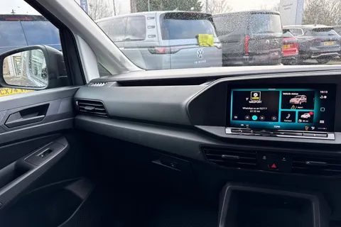 CX25LLR Volkswagen Caddy 2.0 TDI C20 Commerce SWB Euro 6 (s/s) 5dr Thumbnail #20