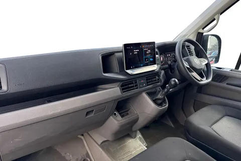 15 of 46 for Volkswagen Crafter 2.0 TDI CR35 Commerce FWD MWB High Roof Euro 6 (s/s) 5dr