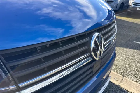 CX72NTE Volkswagen Transporter 2.0 TDI T30 Highline FWD SWB Euro 6 (s/s) 5dr Thumbnail #26