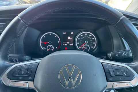 CX72NTE Volkswagen Transporter 2.0 TDI T30 Highline FWD SWB Euro 6 (s/s) 5dr Thumbnail #29