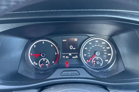 CX72NTE Volkswagen Transporter 2.0 TDI T30 Highline FWD SWB Euro 6 (s/s) 5dr Thumbnail #30