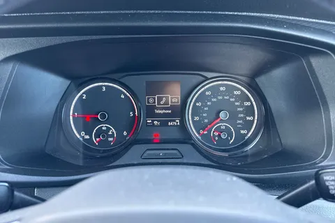 CX72NTE Volkswagen Transporter 2.0 TDI T30 Highline FWD SWB Euro 6 (s/s) 5dr Thumbnail #33