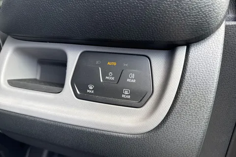 CX75HZH Volkswagen Id. Buzz Cargo Pro 79kWh Commerce Auto 4Motion 5dr Thumbnail #30