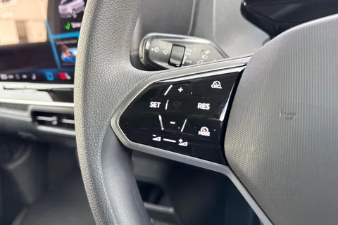 CX75HZH Volkswagen Id. Buzz Cargo Pro 79kWh Commerce Auto 4Motion 5dr Thumbnail #32