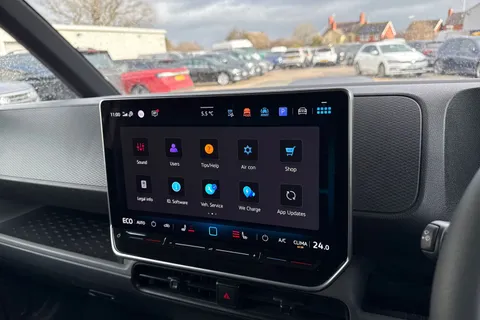 CX75HZH Volkswagen Id. Buzz Cargo Pro 79kWh Commerce Auto 4Motion 5dr Thumbnail #36