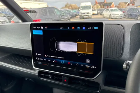 CX75HZH Volkswagen Id. Buzz Cargo Pro 79kWh Commerce Auto 4Motion 5dr Thumbnail #37