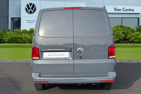 DE74WMK Volkswagen Transporter 2.0 TDI 110 Highline Van Thumbnail #5