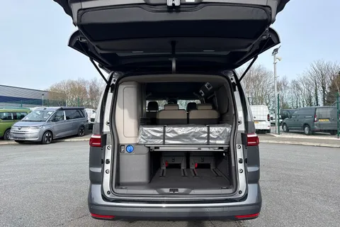 DH75EVG Volkswagen California Coast T7 SWB 150 PS DSG - Parking Heater / Delivery Mileage Thumbnail #7