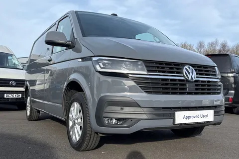 DE74WMK Volkswagen Transporter 2.0 TDI 110 Highline Van Thumbnail #9