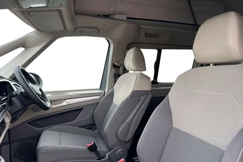 DH75EVG Volkswagen California Coast T7 SWB 150 PS DSG - Parking Heater / Delivery Mileage Thumbnail #16