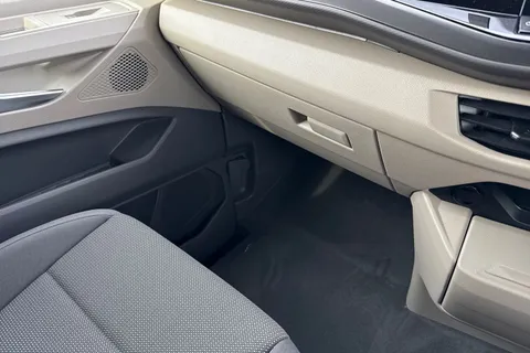 DH75EVG Volkswagen California Coast T7 SWB 150 PS DSG - Parking Heater / Delivery Mileage Thumbnail #20