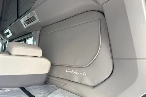 DH75EVG Volkswagen California Coast T7 SWB 150 PS DSG - Parking Heater / Delivery Mileage Thumbnail #37